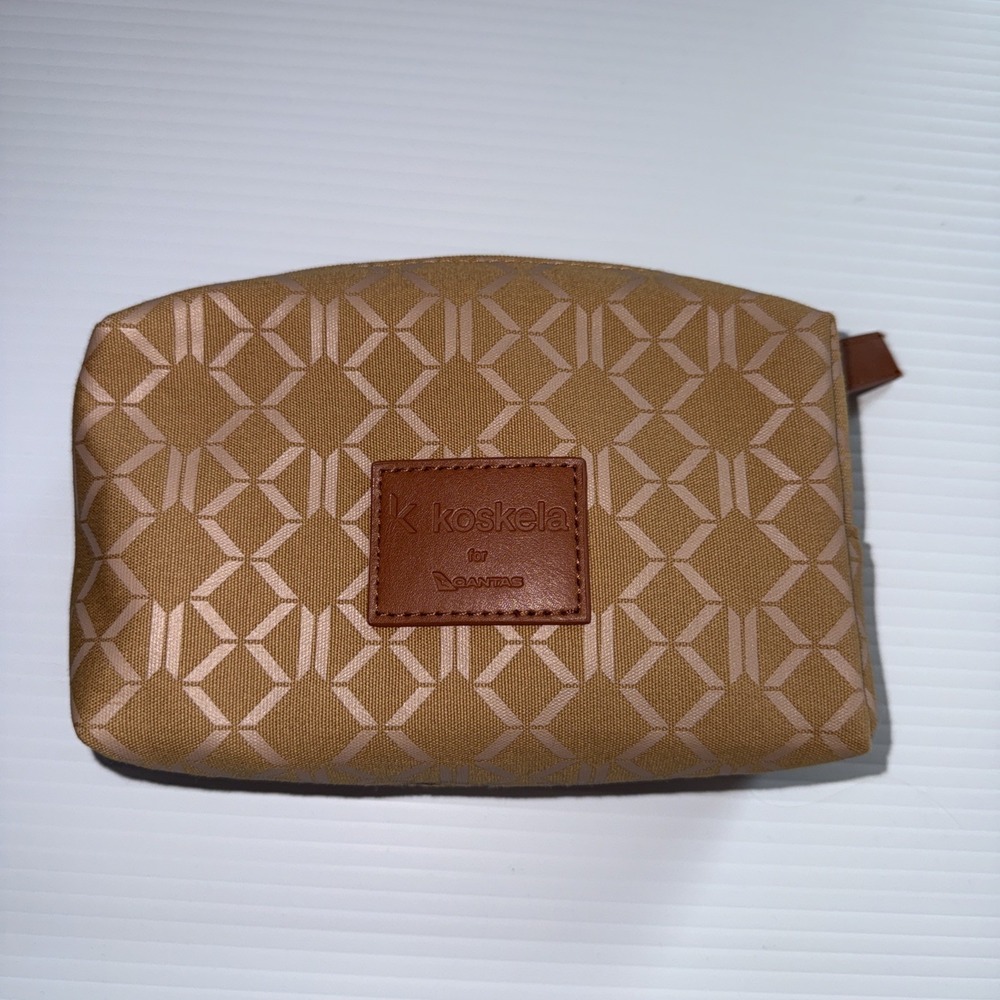 Qantas Koskela business class amenity toiletries kit bag New